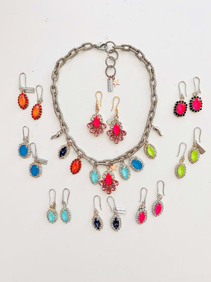 Colorful Statement Necklace with Rhinestones.